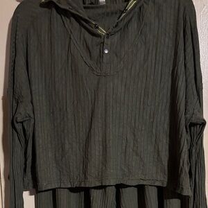 Free People 2 Pce pant set top is cropped w-a hood and wide leg bottoms!